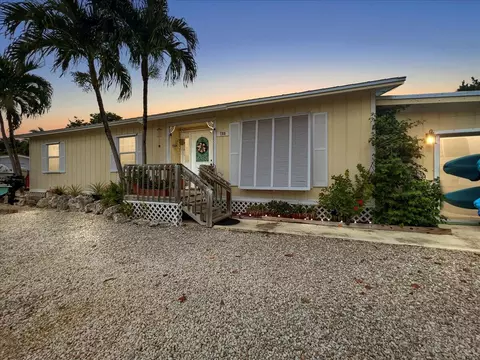 780 95th St, Marathon, FL 33050 photo 4