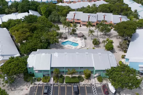 98261 Windward Ave, Key Largo, FL 33037