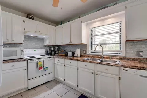 102 Avenue E, Marathon, FL 33050 photo 15