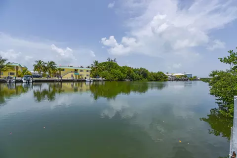 102 Avenue E, Marathon, FL 33050 photo 3