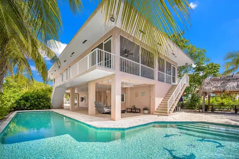 17 Corrine Pl, Key Largo, FL 33037