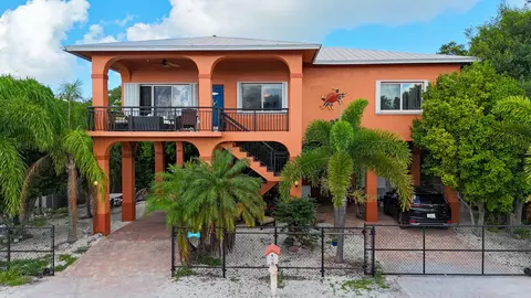103 Pacific Ave, Tavernier, FL 33070