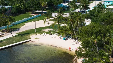 35 SE Marlin Ave, Key Largo, FL 33037