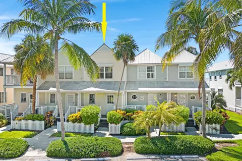 5058 Sunset Village Dr, Duck Key, FL 33050
