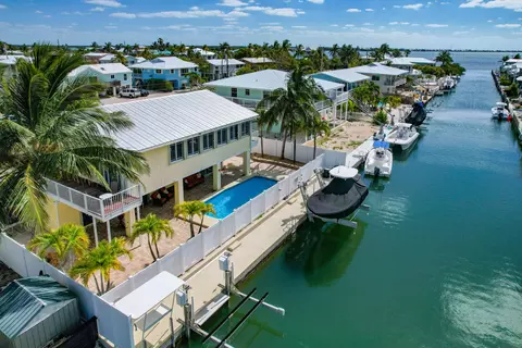 23028 Sailfish Ln, Cudjoe Key, FL 33042