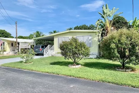 821 S Emerald Dr, Key Largo, FL 33037 photo 2
