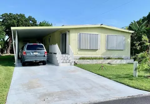 821 S Emerald Dr, Key Largo, FL 33037