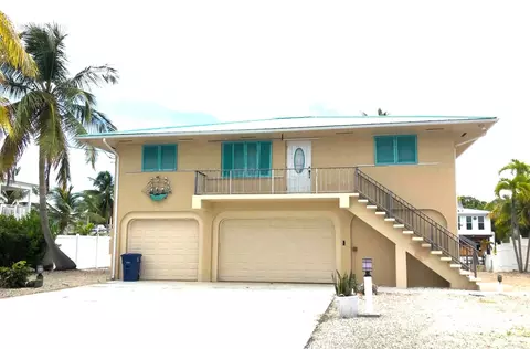 1033 Lagoon Dr, Summerland Key, FL 33042
