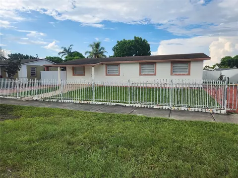 11851 SW 181st St, Miami, FL 33177