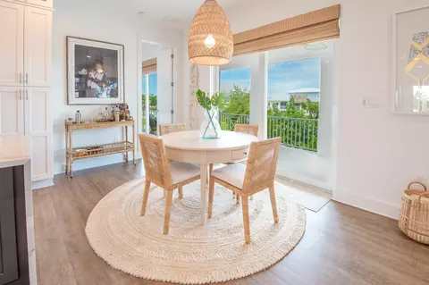 Dining - 132 Coco Plum Dr, Marathon, FL 33050 photo 2 of 2