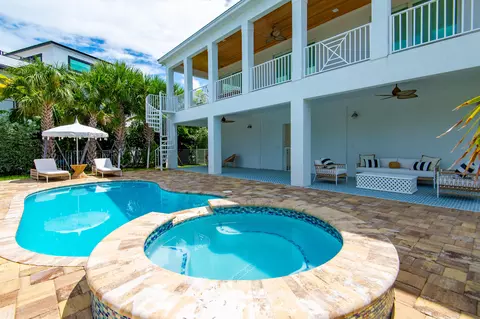 Exterior - 132 Coco Plum Dr, Marathon, FL 33050 photo 5 of 18