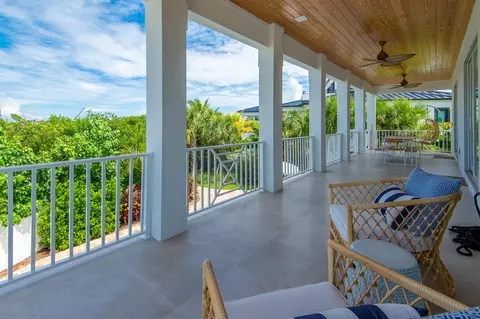 Exterior - 132 Coco Plum Dr, Marathon, FL 33050 photo 8 of 18