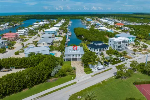 View/Area - 132 Coco Plum Dr, Marathon, FL 33050 photo 1 of 10