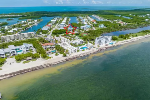 View/Area - 132 Coco Plum Dr, Marathon, FL 33050 photo 7 of 10