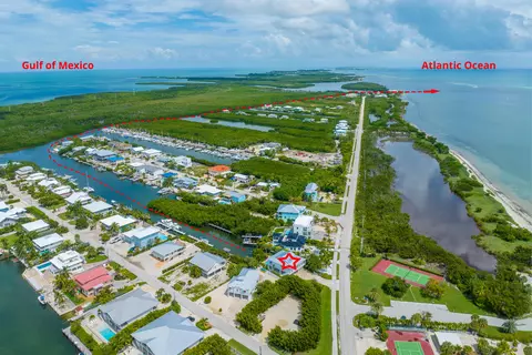View/Area - 132 Coco Plum Dr, Marathon, FL 33050 photo 2 of 10