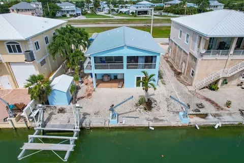 466 S Airport Dr, Summerland Key, FL 33042