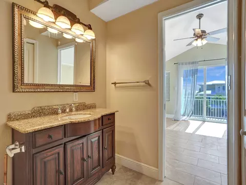 Bath - 154 Dubonnet Rd, Tavernier, FL 33070 photo 6 of 6