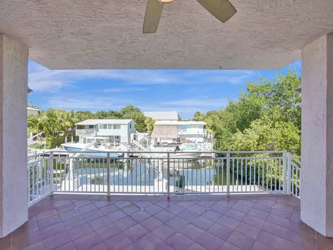 Exterior - 154 Dubonnet Rd, Tavernier, FL 33070 photo 7 of 28