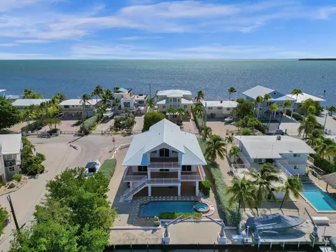 View/Area - 154 Dubonnet Rd, Tavernier, FL 33070 photo 3 of 15