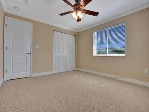 Bedroom - 154 Dubonnet Rd, Tavernier, FL 33070 photo 2 of 2