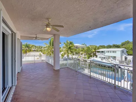 Exterior - 154 Dubonnet Rd, Tavernier, FL 33070 photo 4 of 28