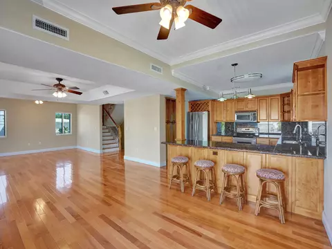 Living - 154 Dubonnet Rd, Tavernier, FL 33070 photo 3 of 5