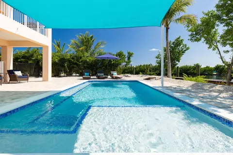 1515 Harbor Dr, Marathon, FL 33050 photo 5