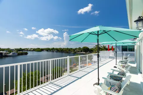 1515 Harbor Dr, Marathon, FL 33050 photo 3