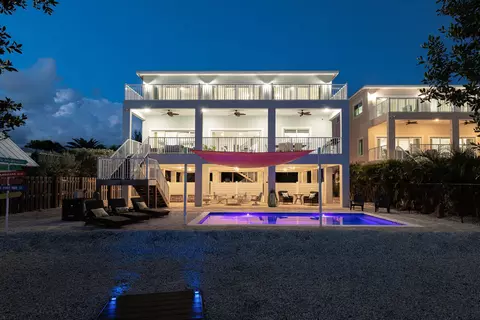 1525 Harbor Dr, Marathon, FL 33050 photo 5