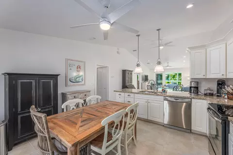 471 8th St #KEY colony, Key Colony Beach, FL 33051 photo 12