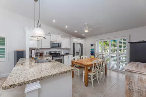471 8th St #KEY colony, Key Colony Beach, FL 33051 photo 11