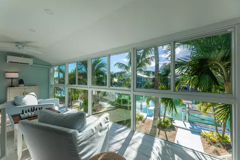 471 8th St #KEY colony, Key Colony Beach, FL 33051
