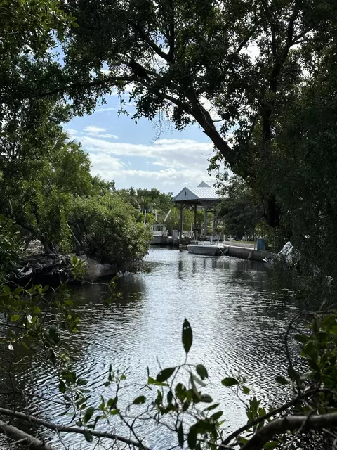30869 Bay Shore Dr, Big Pine Key, FL 33043