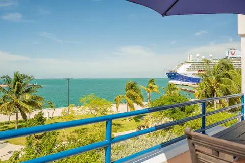 107 Front St #216, Key West, FL 33040