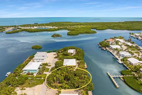 E Avenue, Marathon, FL 33050 photo 5