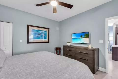 Bedroom - 2 Sunset Rd, Key Largo, FL 33037 photo 9 of 13