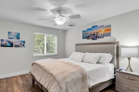 Bedroom - 2 Sunset Rd, Key Largo, FL 33037 photo 11 of 13