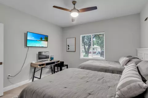 Bedroom - 2 Sunset Rd, Key Largo, FL 33037 photo 6 of 13