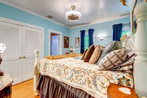 908 Windsor Ln, Key West, FL 33040 photo 2