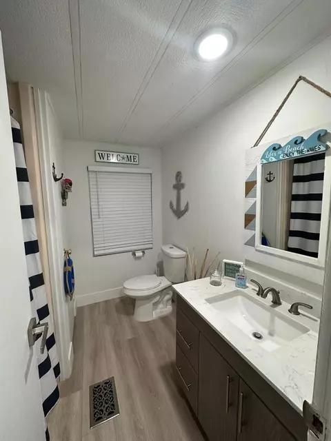 906 S Emerald Dr, Key Largo, FL 33037 photo 5
