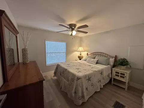 906 S Emerald Dr, Key Largo, FL 33037 photo 9
