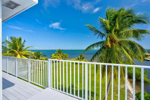 31146 Atlantis Dr, Big Pine Key, FL 33043 photo 4