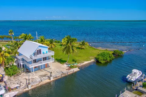 31146 Atlantis Dr, Big Pine Key, FL 33043