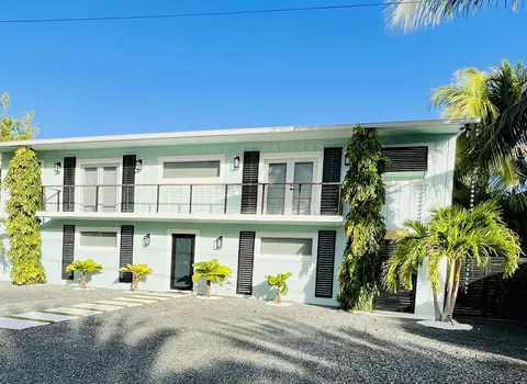 104 Palo De Oro Dr, Islamorada, FL 33036