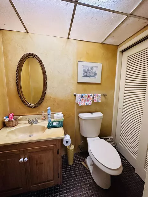 Bath - 21082 E 6th Ave, Cudjoe Key, FL 33042 photo 5 of 5
