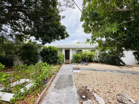 Exterior - 21082 E 6th Ave, Cudjoe Key, FL 33042 photo 1 of 2