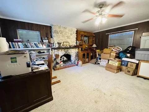 Living - 21082 E 6th Ave, Cudjoe Key, FL 33042 photo 3 of 4