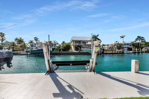 352 E Seaview Dr, Duck Key, FL 33050 photo 53