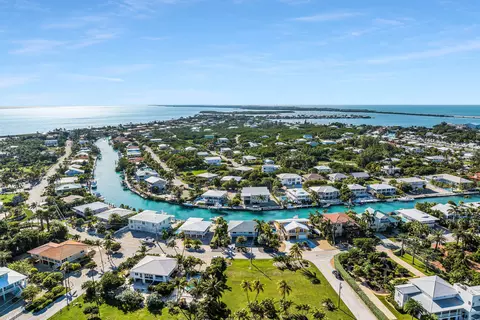 352 E Seaview Dr, Duck Key, FL 33050 photo 65