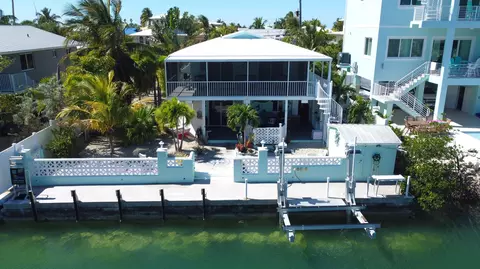 845 Gulf Dr, Summerland Key, FL 33042